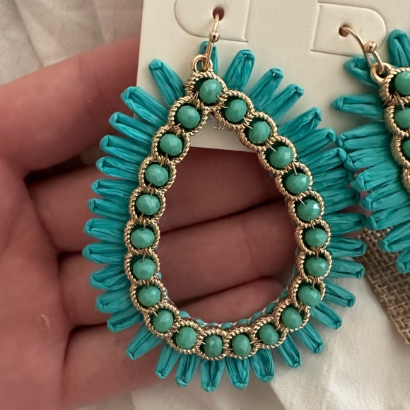 Statement earrings - Picture 2 of 4